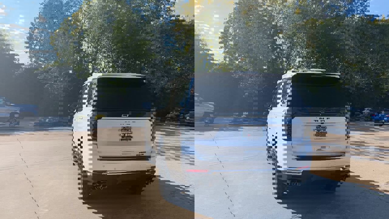 2025 Chevrolet Tahoe Premier photo 7
