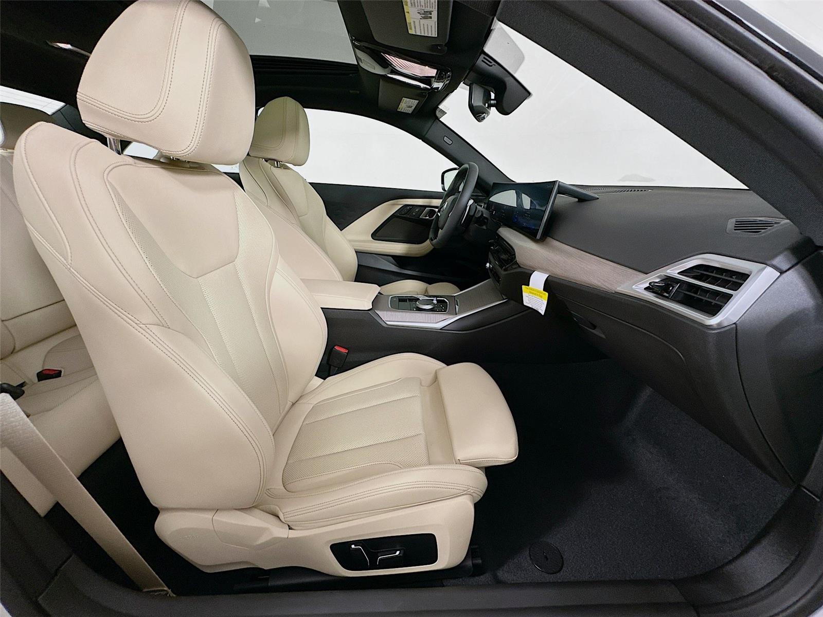 2025 Bmw 230i xDrive photo 29