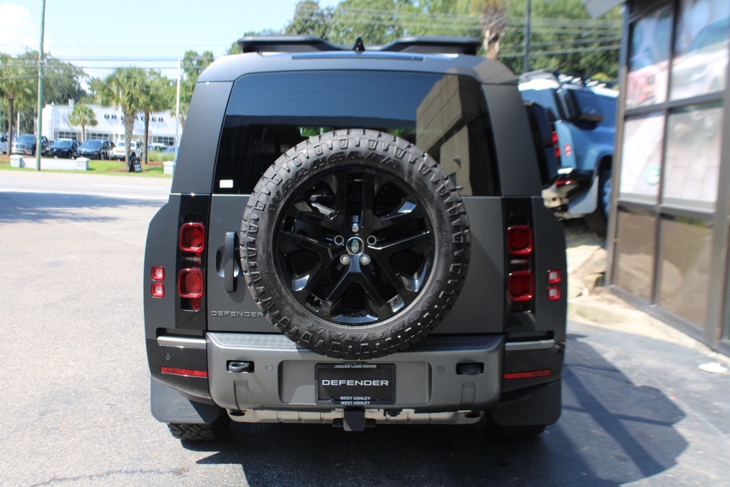 2024 Land Rover Defender Outbound photo 4