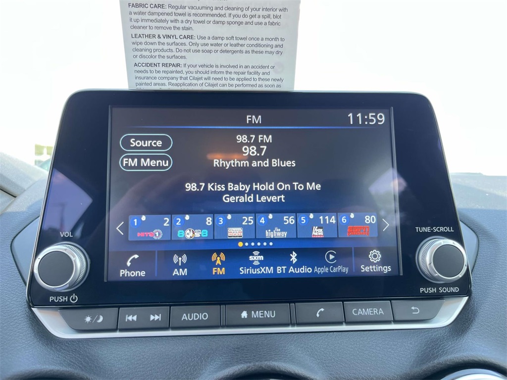 2025 Nissan Sentra SV photo 17