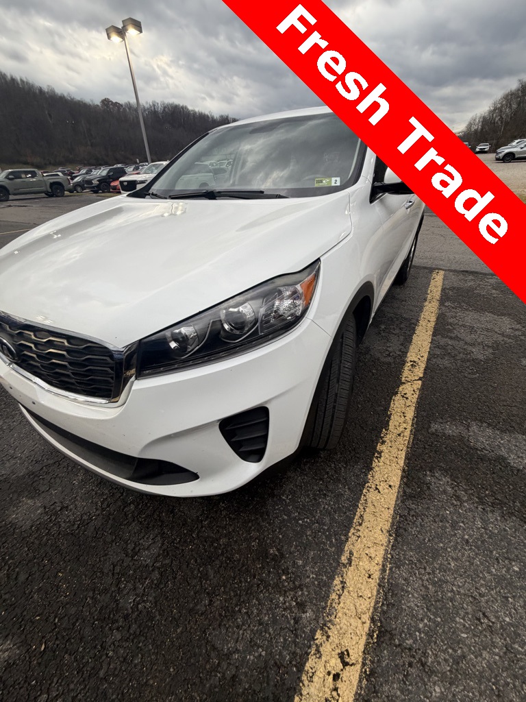 2019 Kia Sorento LX photo 2