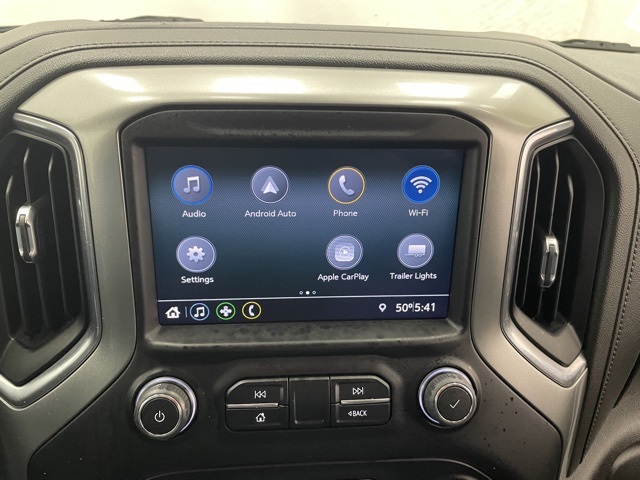 2022 Chevrolet Silverado 1500 photo 2