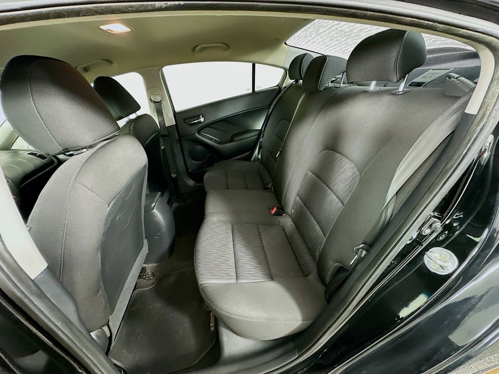2016 Kia Forte LX photo 19