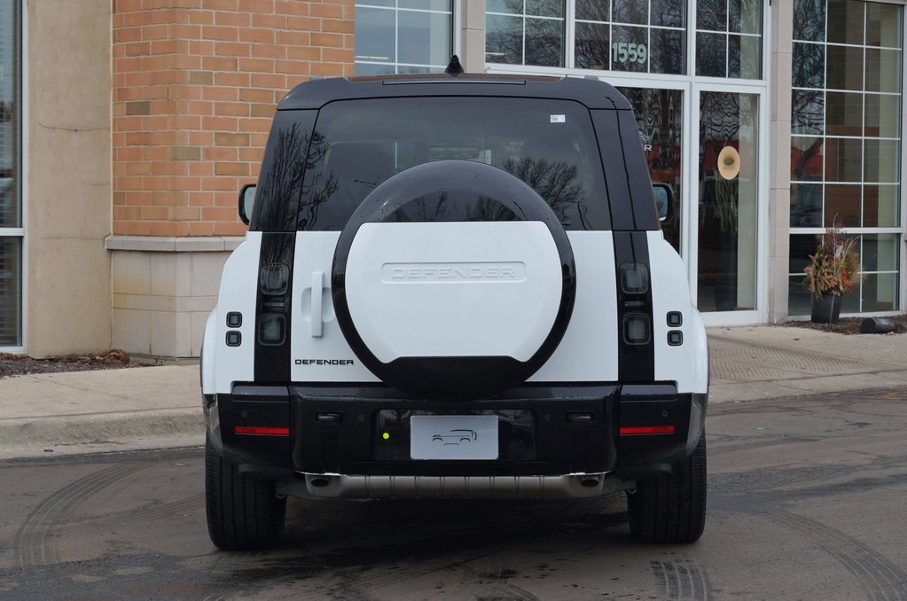 2026 LAND ROVER DEFENDER - Image 4