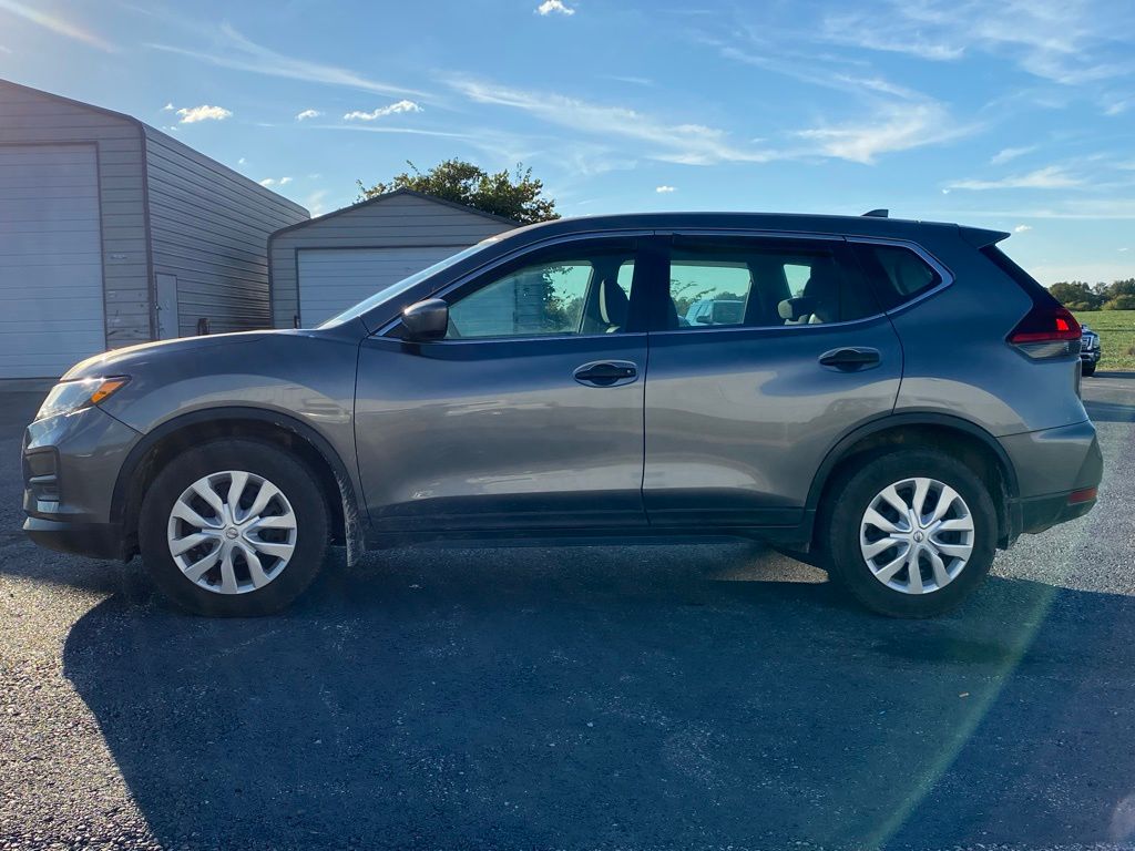 2020 Nissan Rogue S photo 3