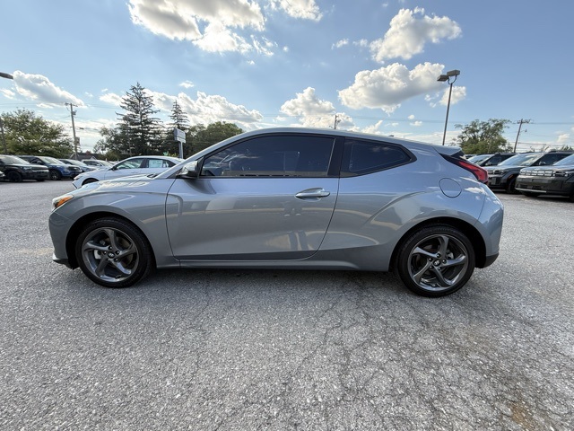 2020 Hyundai Veloster 2.0L Premium photo 6