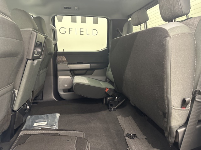2025 Ford F-250 XLT photo 32