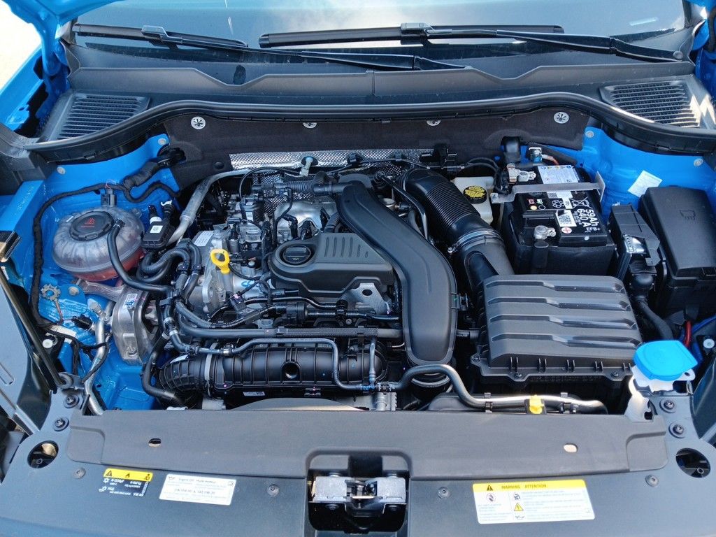 2024 Volkswagen Taos SE photo 19