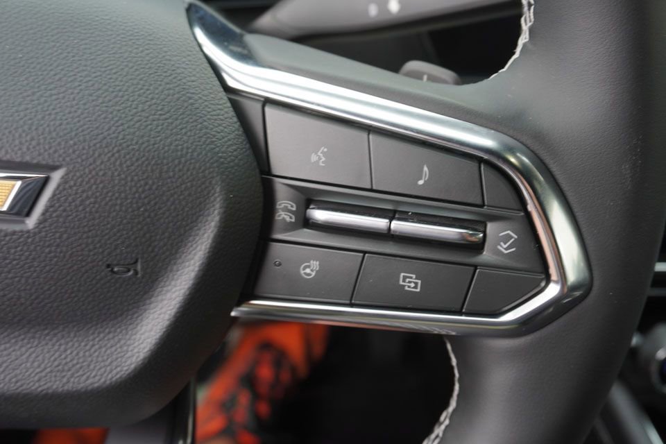 2025 Chevrolet Traverse photo 14