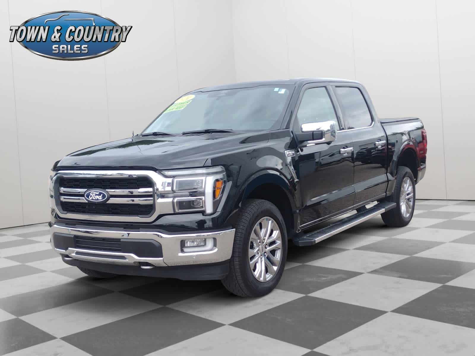 2024 Ford F-150 Lariat photo 2