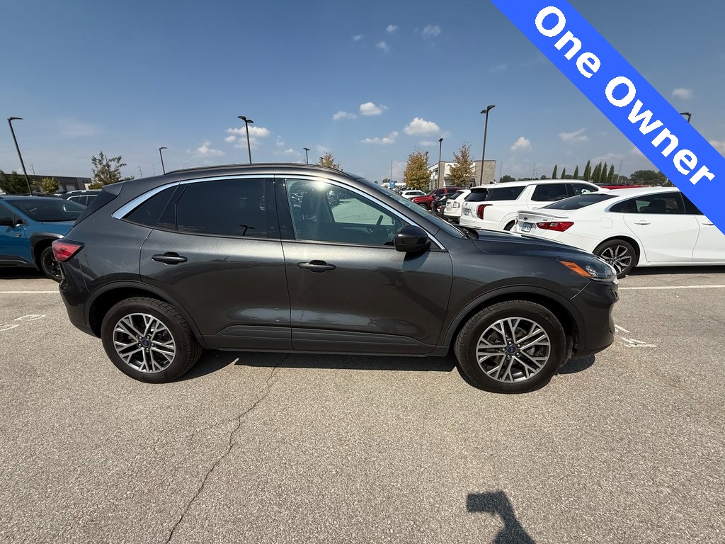 2020 Ford Escape SEL photo 4