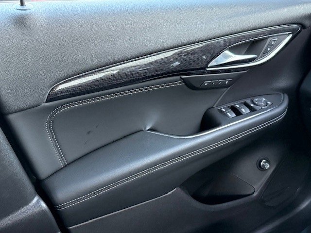 2023 Buick Envision Essence photo 31