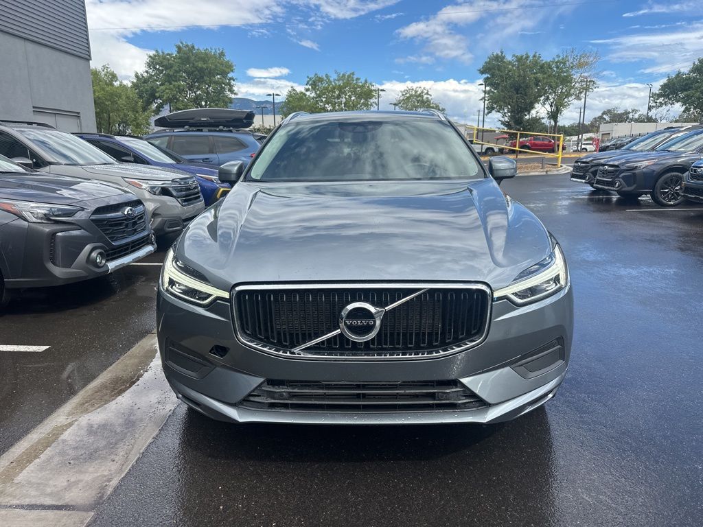 2018 Volvo XC60 T5 Momentum photo 2