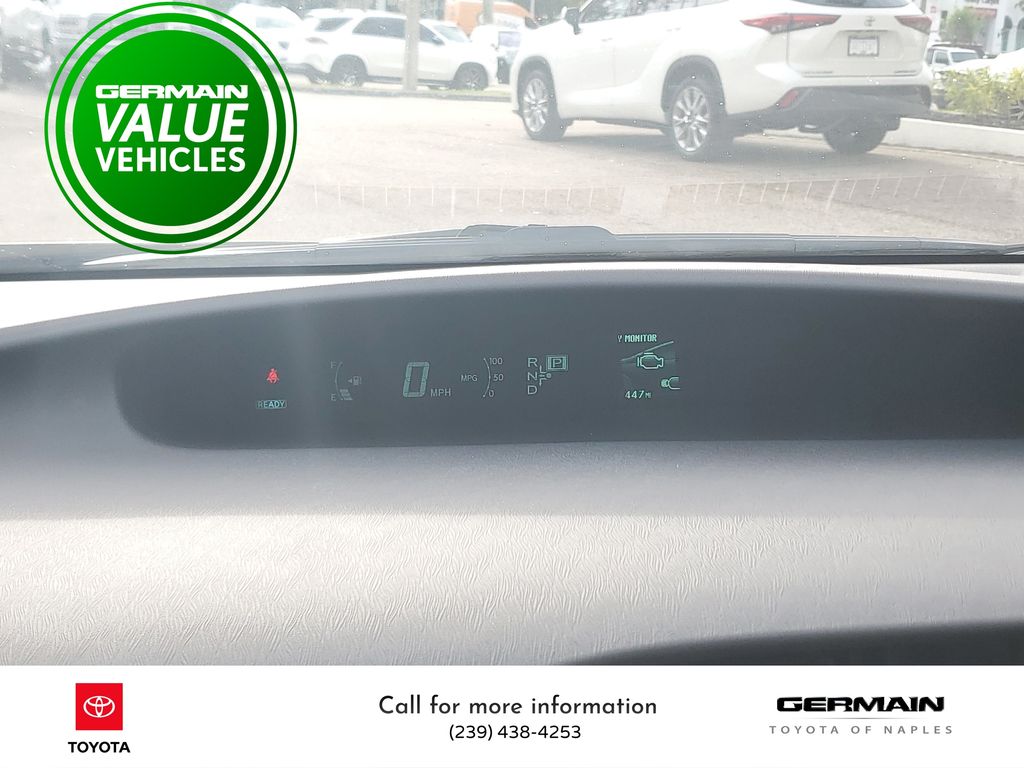 2012 Toyota Prius Two photo 18