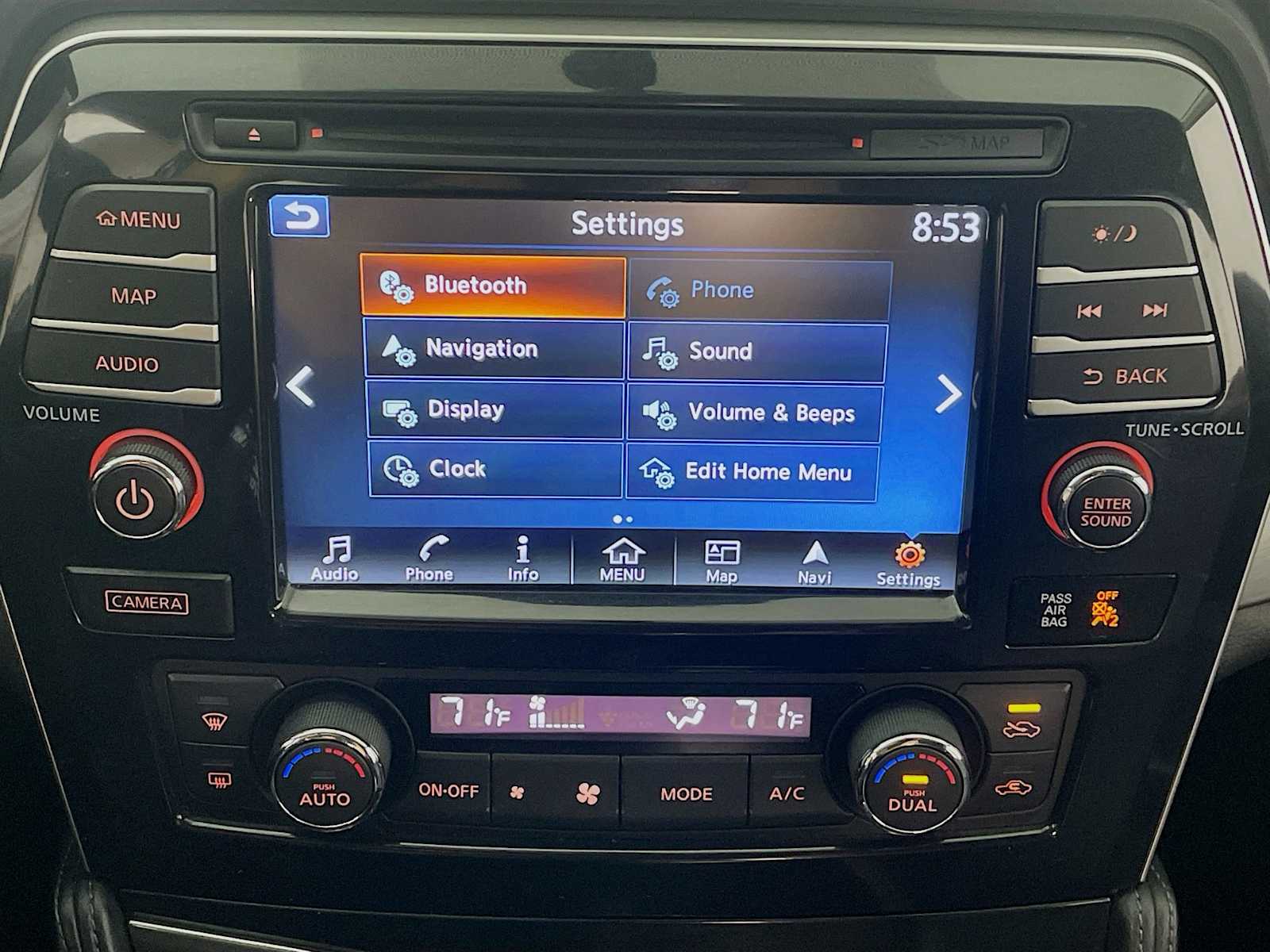 2018 Nissan Maxima S photo 12