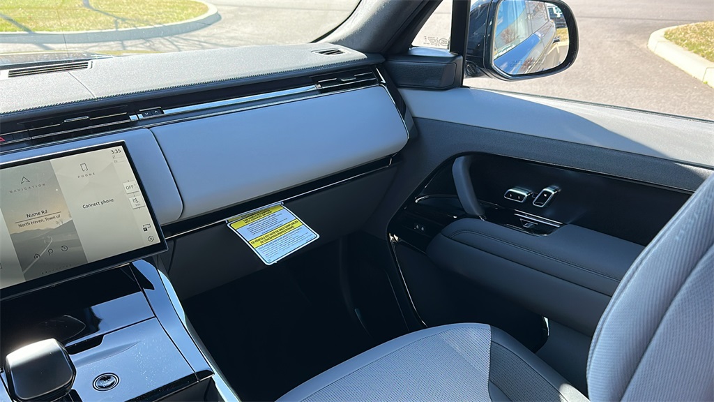 2025 Land Rover Range Rover Sport photo 25