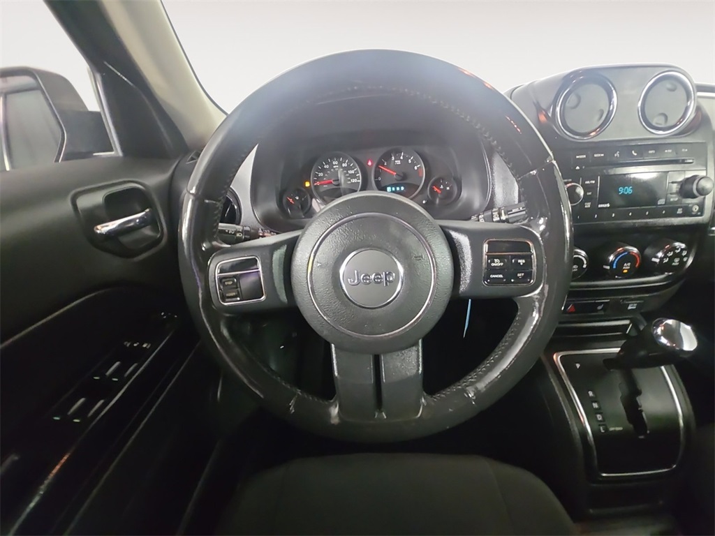 2011 Jeep Patriot Latitude photo 12