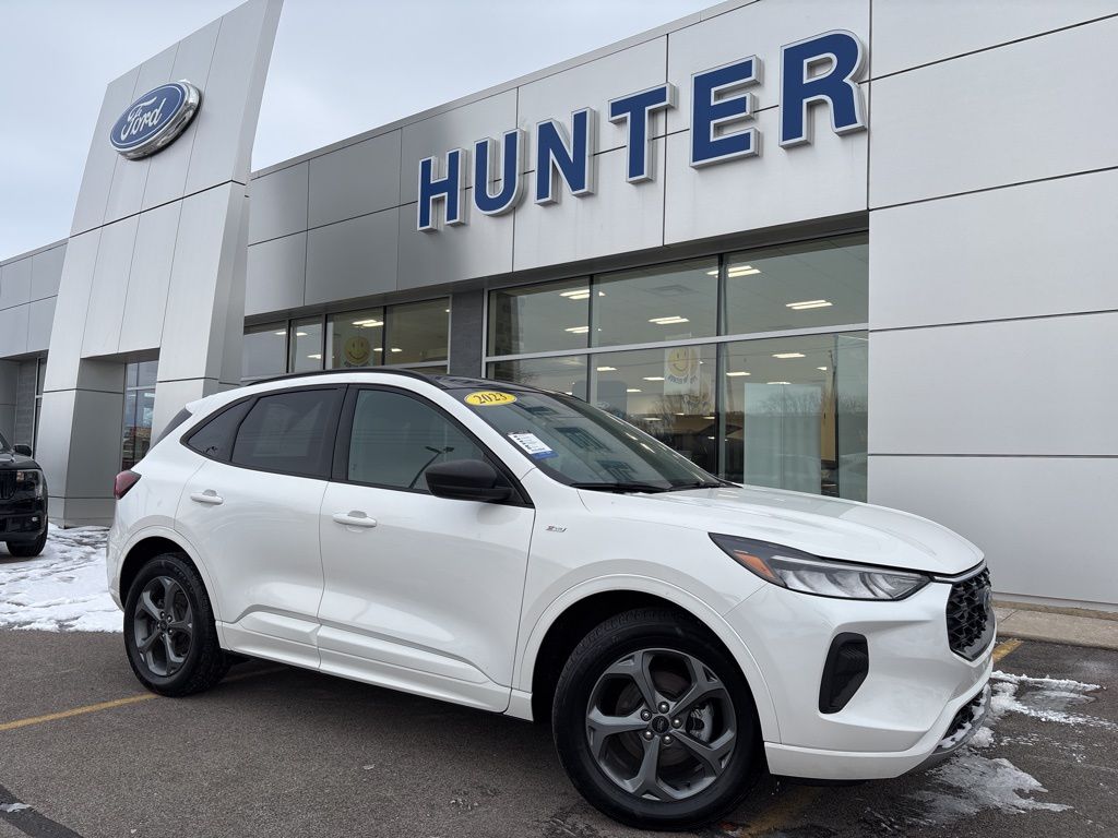 2023 Ford Escape ST-Line