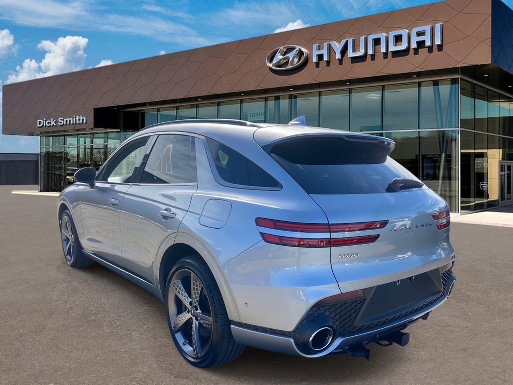 2024 Genesis GV70 3.5T Sport photo 3