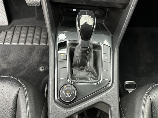 2022 Volkswagen Tiguan SE photo 11