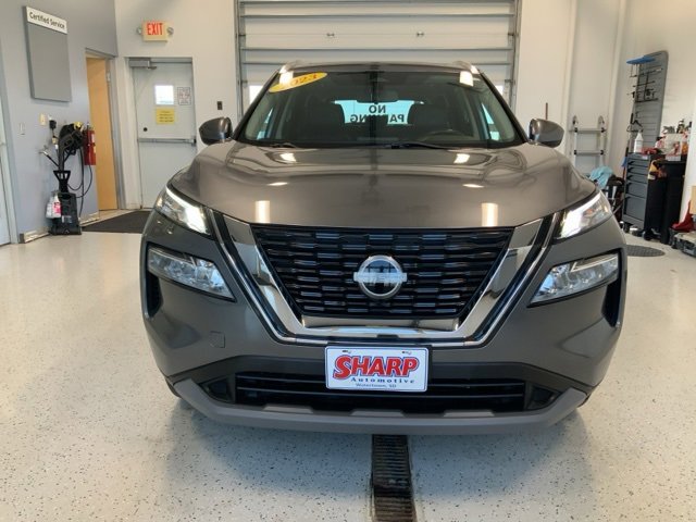 2023 Nissan Rogue SV photo 3