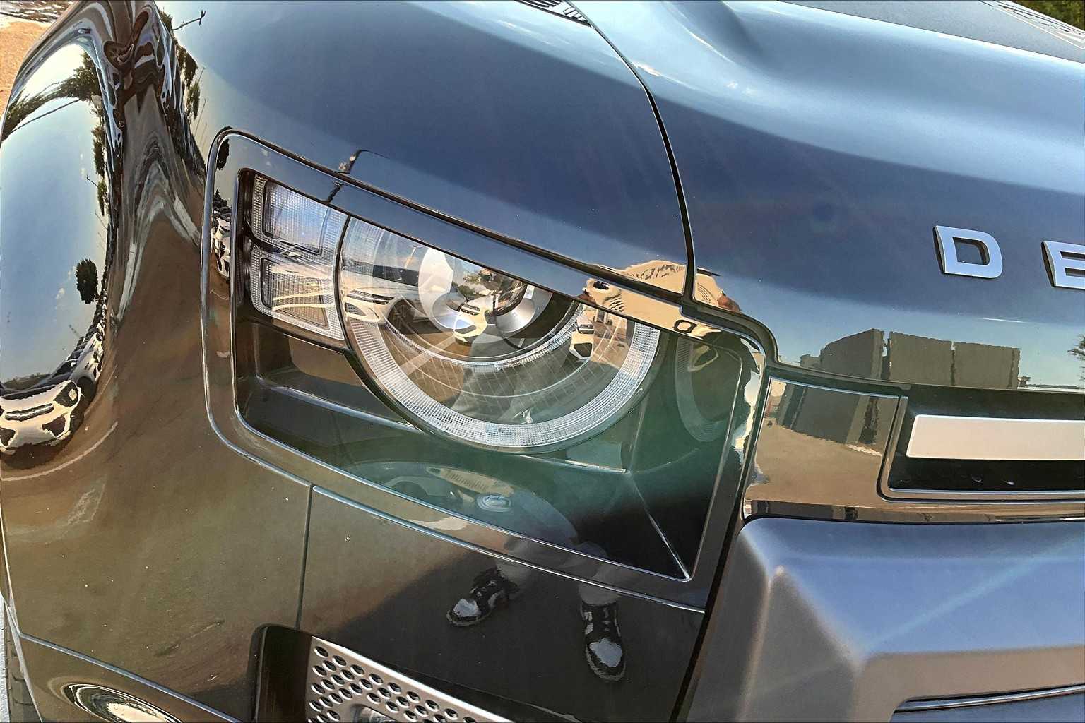 2023 Land Rover Defender X-Dynamic SE photo 50