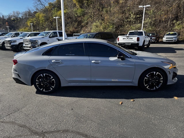 2023 Kia K5 GT-Line photo 2