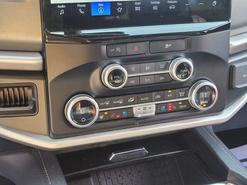2024 Ford Expedition XLT photo 20