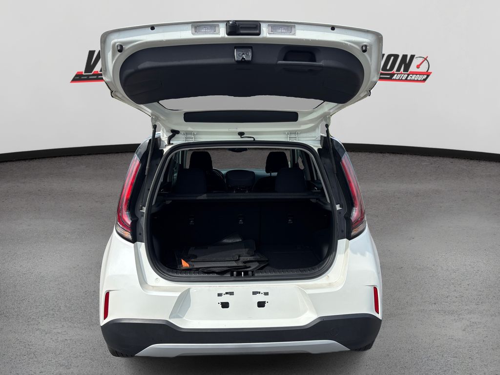 2023 Kia Soul EX photo 11