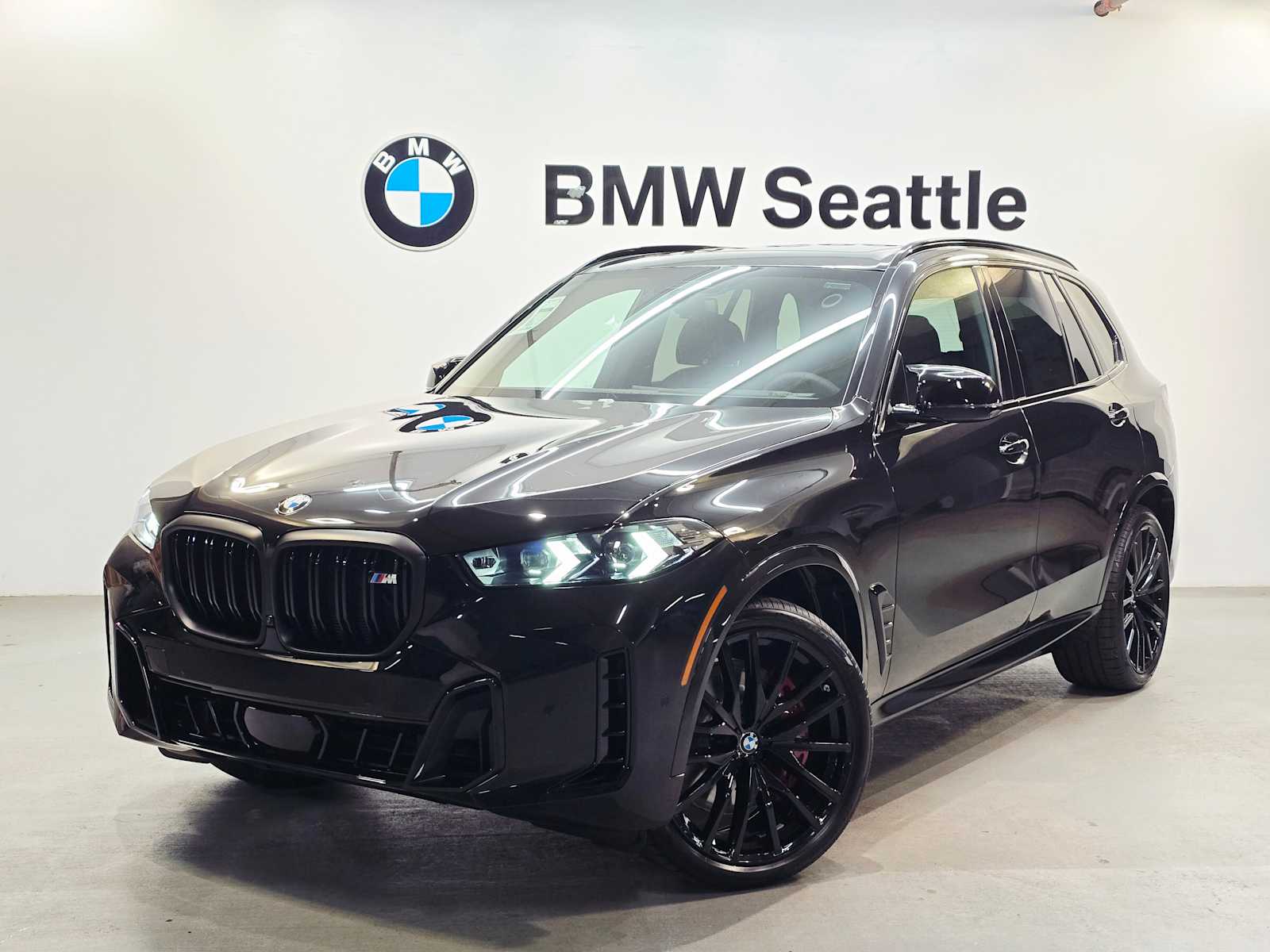 2026 BMW X5 M60i's photo