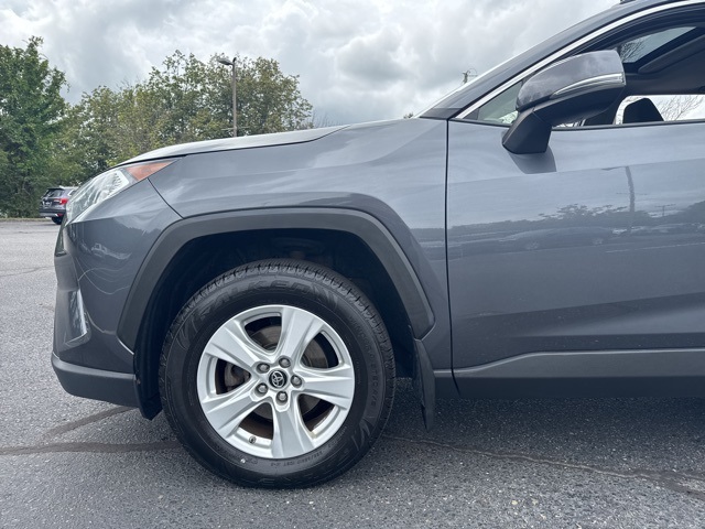 2019 Toyota RAV4 XLE photo 35