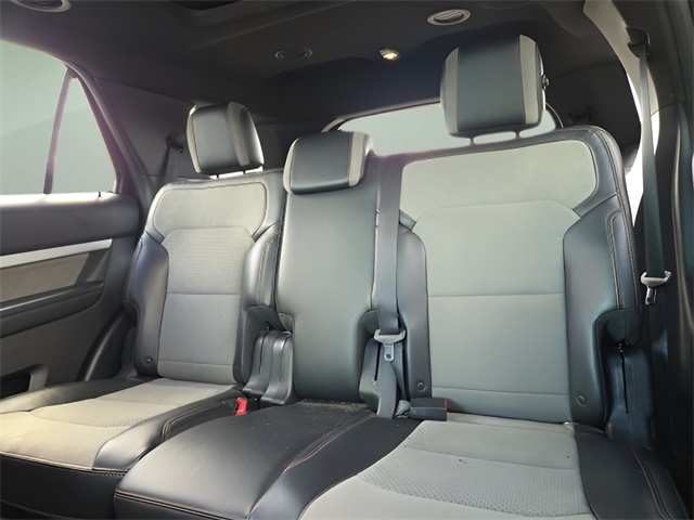 2017 Ford Explorer XLT photo 13