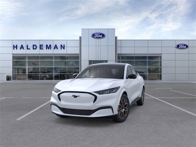 2025 Ford Mustang Mach-E Premium photo 2