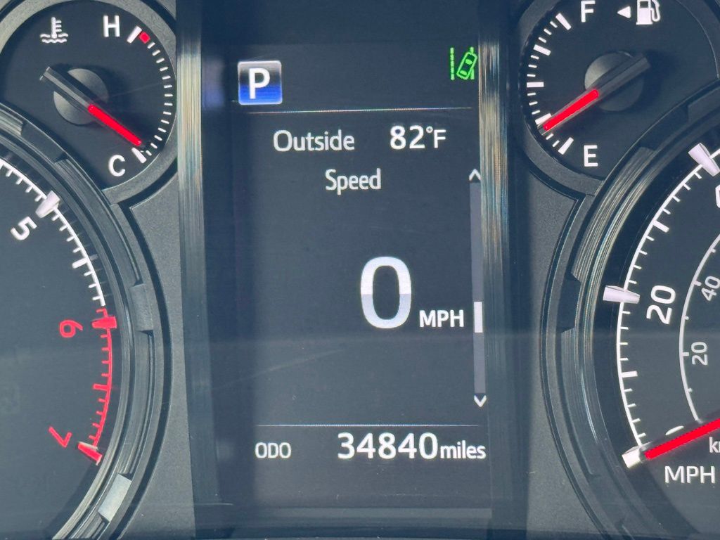 2024 Toyota 4Runner SR5 photo 3