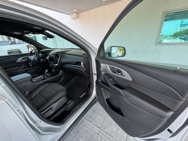 2022 Chevrolet Traverse Cloth photo 12