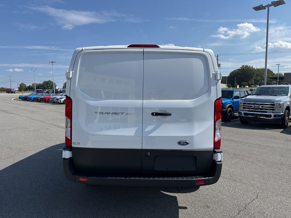 2024 Ford Transit photo 3