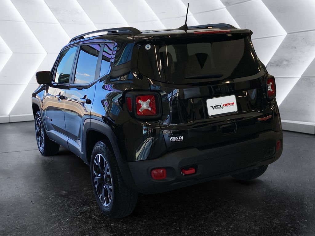 2023 Jeep Renegade Trailhawk photo 6