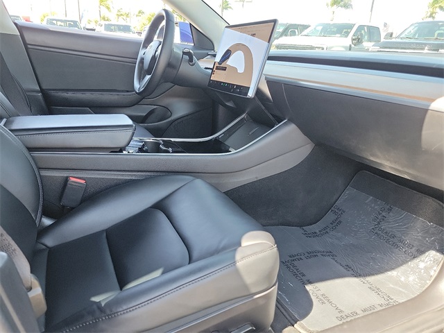 2020 Tesla Model 3 Performance photo 18
