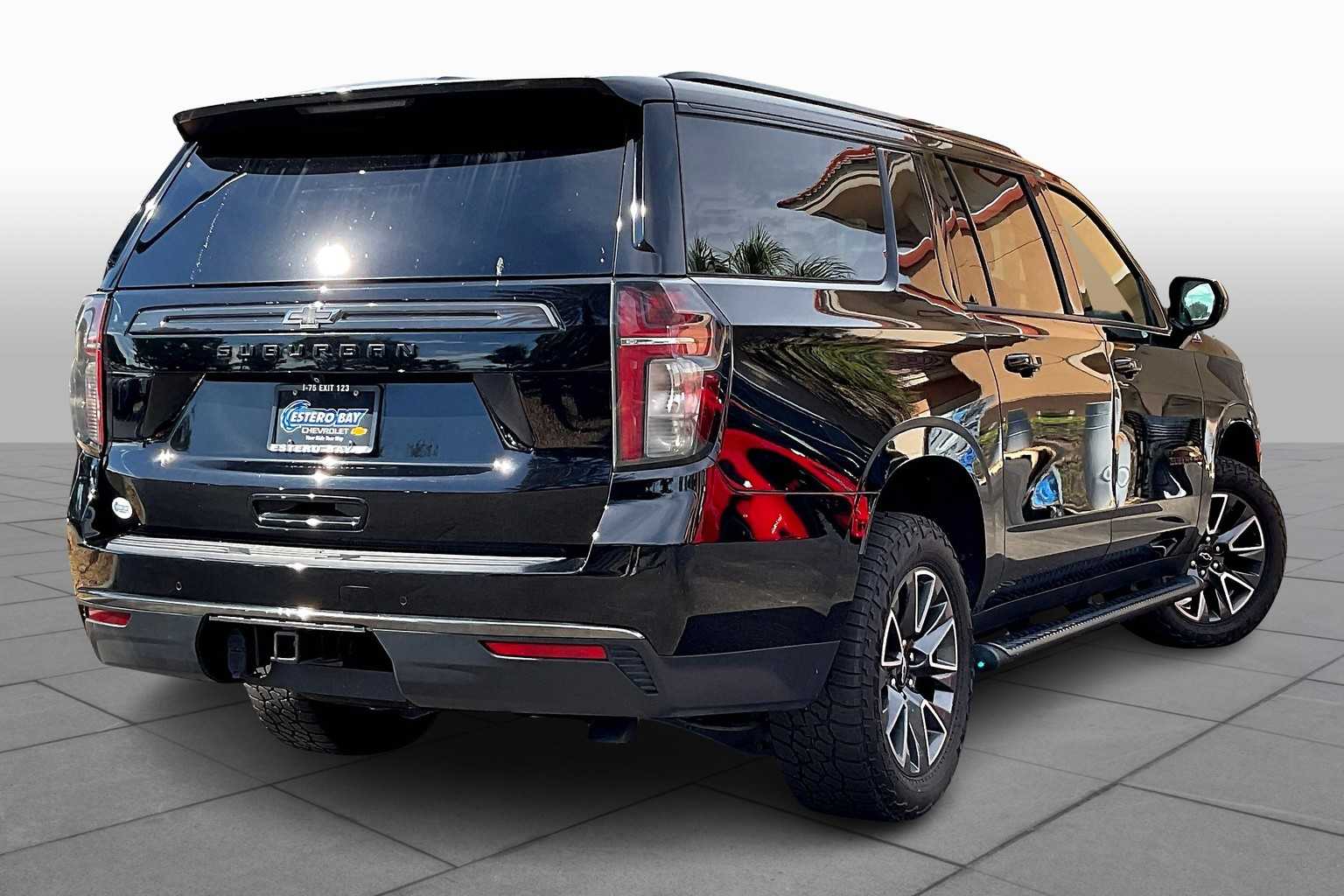 2021 Chevrolet Suburban Z71 photo 11