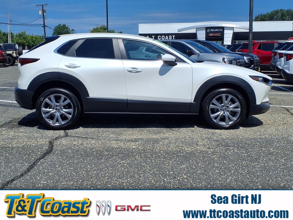 2022 Mazda CX-30 Select's photo