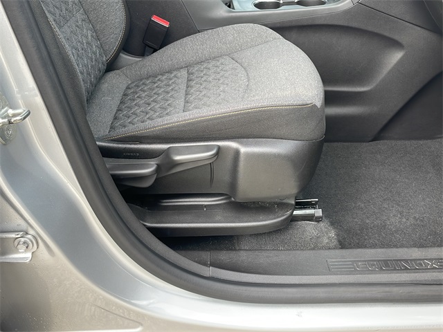 2022 Chevrolet Equinox LT photo 9