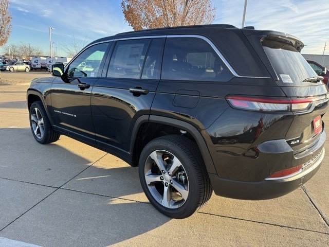 2025 Jeep Grand Cherokee Limited photo 4