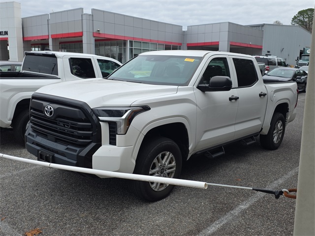 2023 Toyota Tundra SR's photo