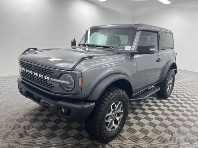 2023 Ford Bronco Badlands photo 2