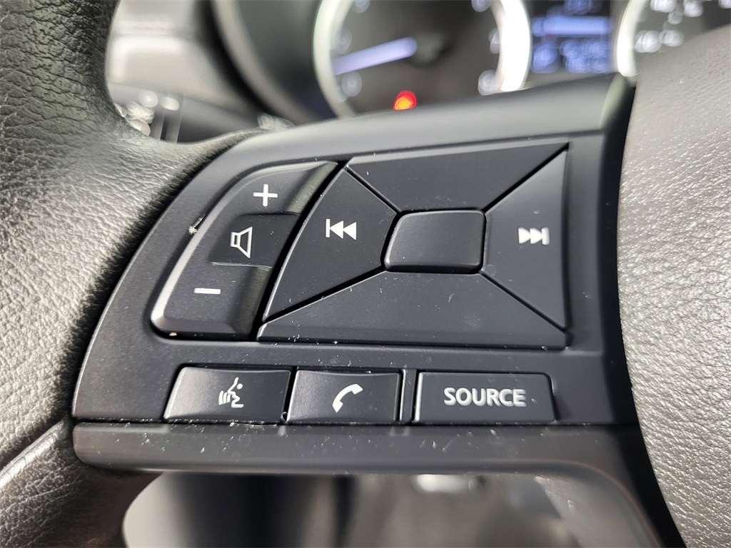 2024 Nissan Versa 1.6 S photo 17
