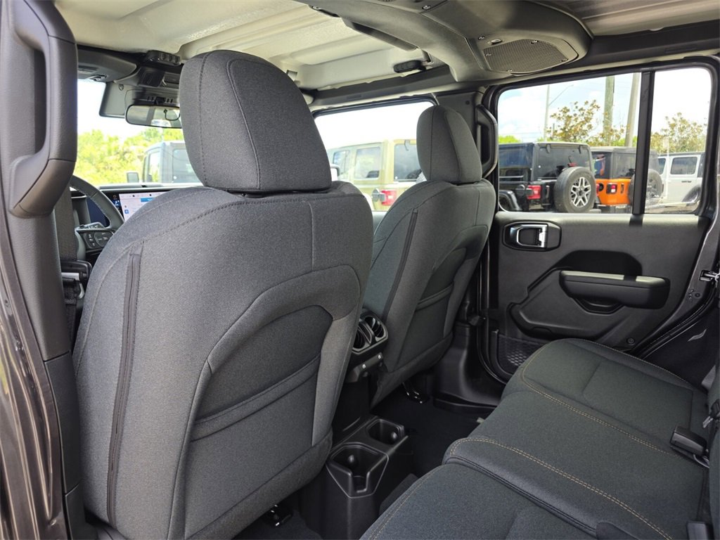 2025 Jeep Wrangler Willys photo 9