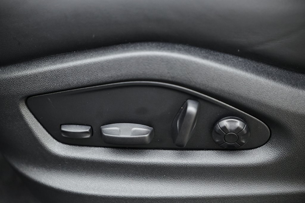 2026 Porsche Cayenne photo 25