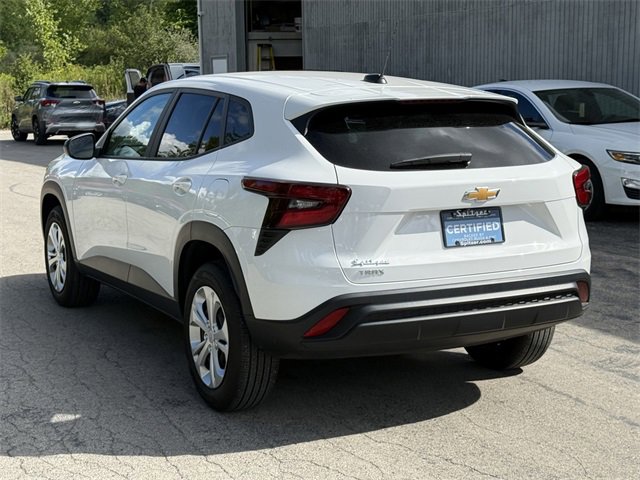 2024 Chevrolet Trax LS photo 8