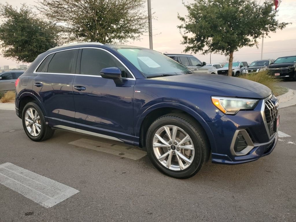 2022 Audi Q3 S Line Premium's photo