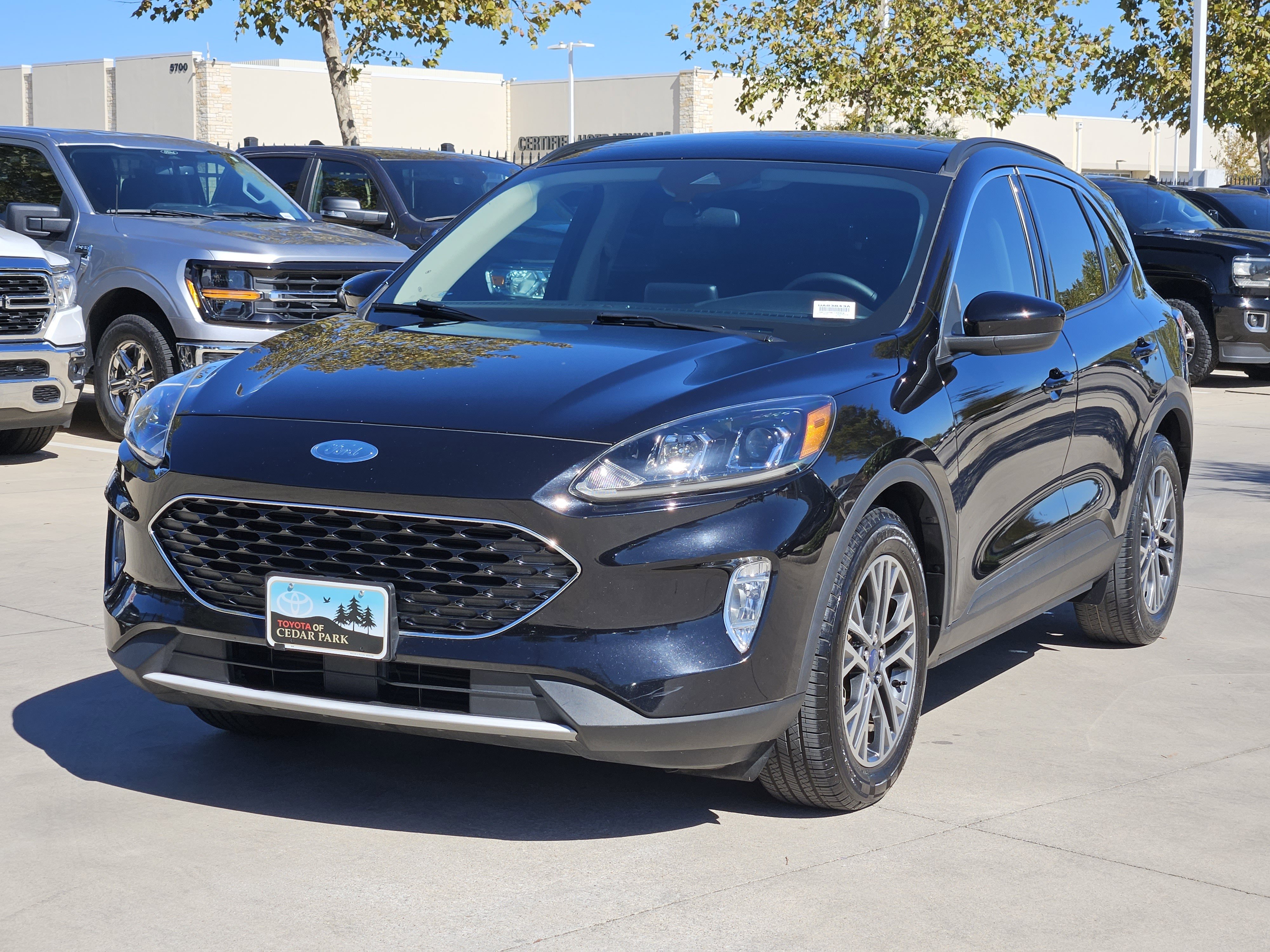 Used 2020 Ford Escape SEL with VIN 1FMCU0H68LUA83843 for sale in Leander, TX